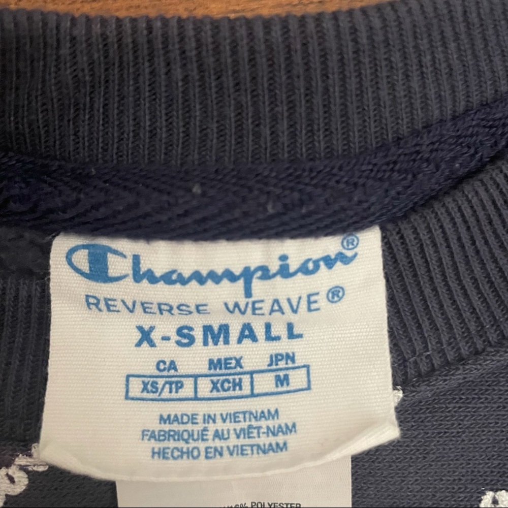 Navy blue Champion logo cropped crew neck sweatshirt - Picture 3 of 6